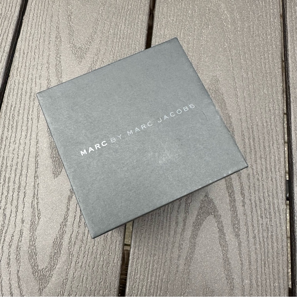Marc Jacobs Watch - Picture 7 of 7